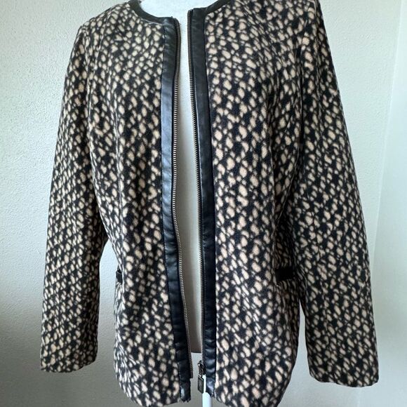 Bob Mackie Fleece Zip Up Jacket Pockets Brown Black Wearable Art - Picture 12 of 13